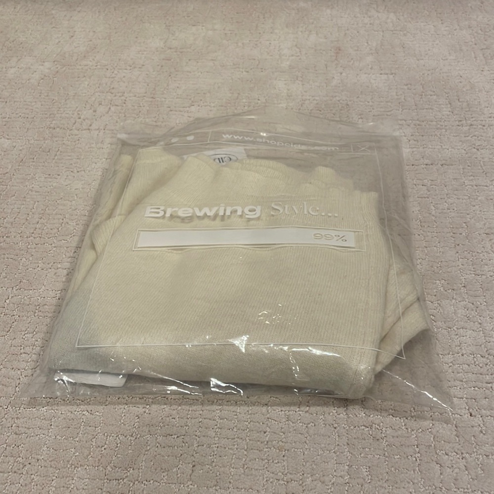 Cider Heart Shaped Long Sleeve Top Size Medium - Picture 6 of 6